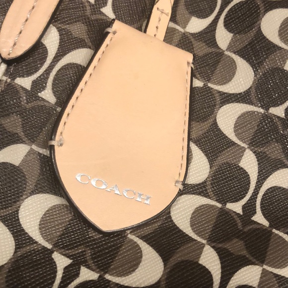 Coach Oversized tote in shades of brown - Picture 2 of 8